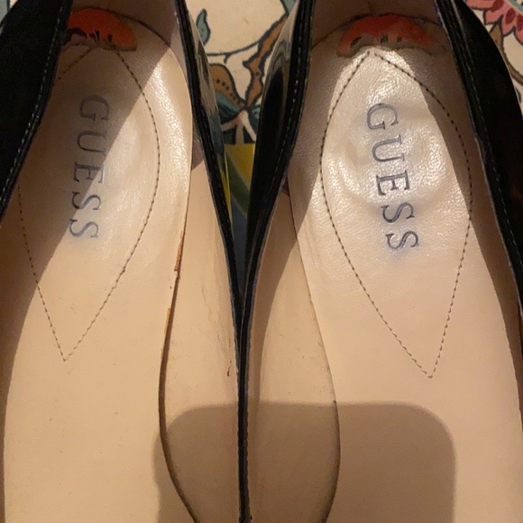 Retro GUESS pumps - Picture 3 of 10